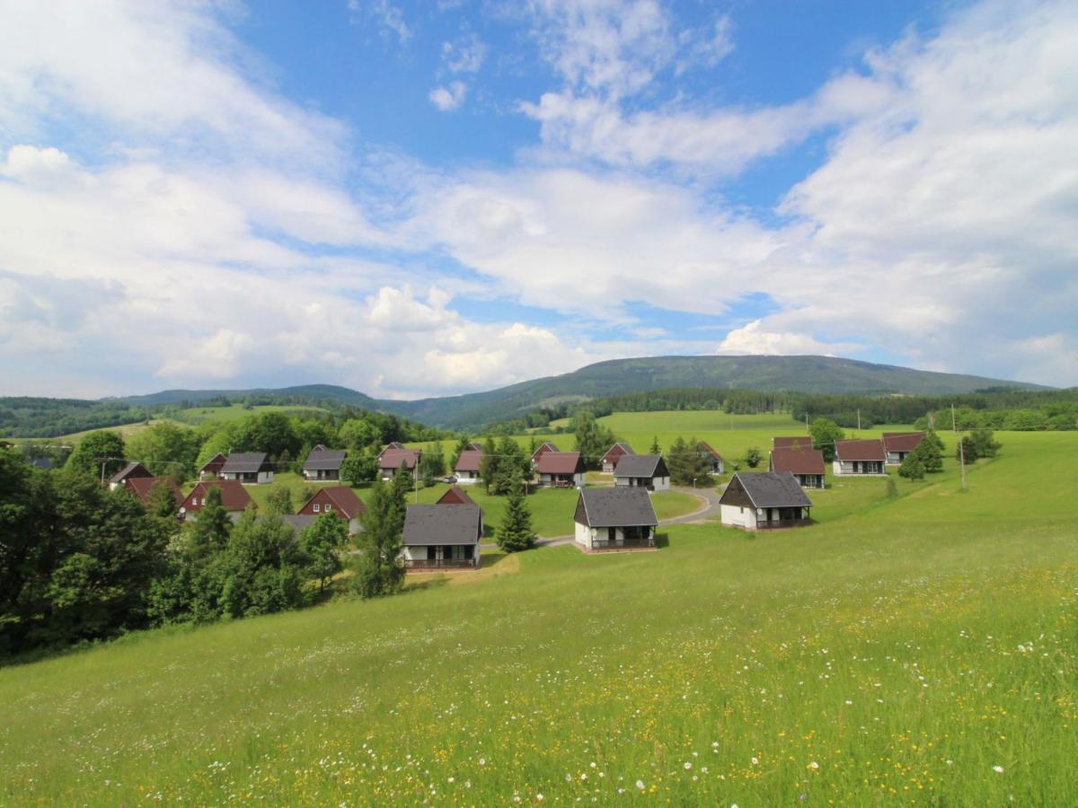 Holiday Home Holiday Hill 39 By Interhome Cista  Экстерьер фото